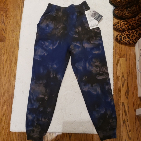 la sweat pant lululemon